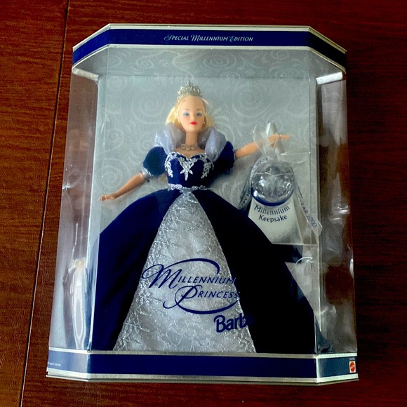 Millennium Barbie Princess 2000 Special Edition - Picture 1 of 5